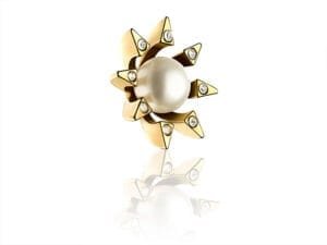Pearl brooch retouching