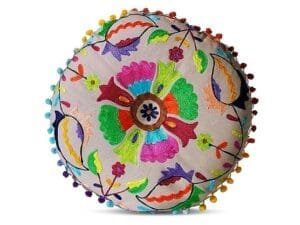 Embroidered cushion cut-out