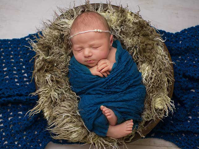 newborn photo editing by pixel retouching-after