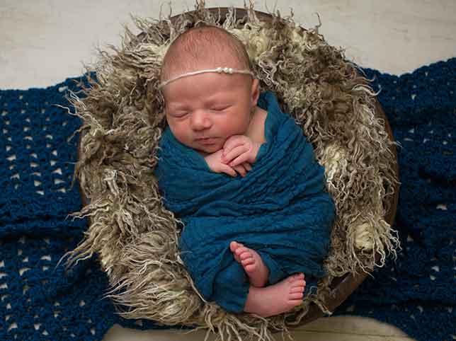 newborn photo editing by pixel retouching-before