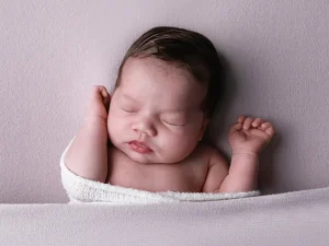 Newborn colour and skin tone
