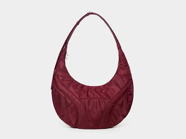 Quilted handbag after colour correction with an accurate colour