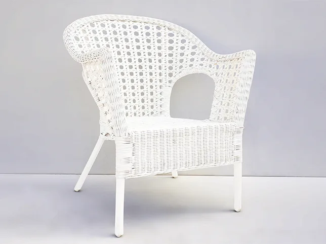 Rattan chair before cut-out