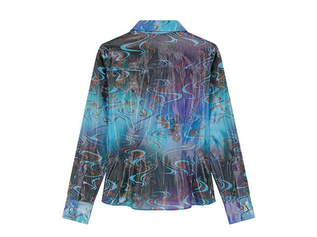 Printed shirt after retouching