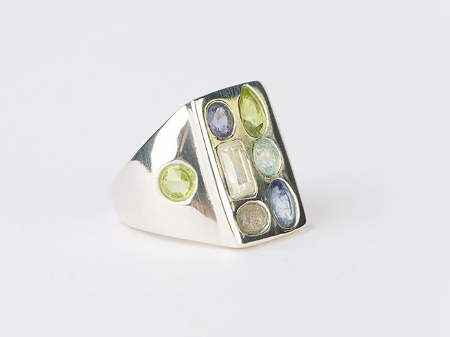 Gemstone ring before retouching