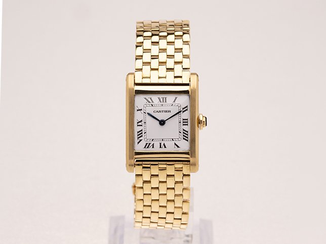 Pre-owned watch before retouching